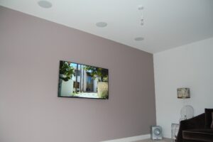 Wall mounted TV